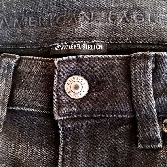 🦩SALE!!! AEO Skinny Bermuda Jean Shorts - Picture 3 of 6